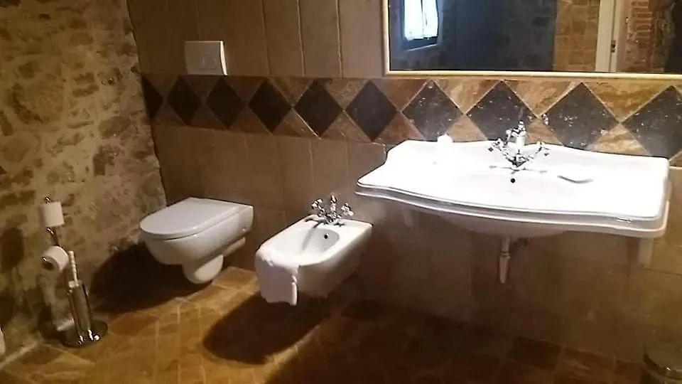 Relais La Costa Hotel Montefollonico 0*,  Italia